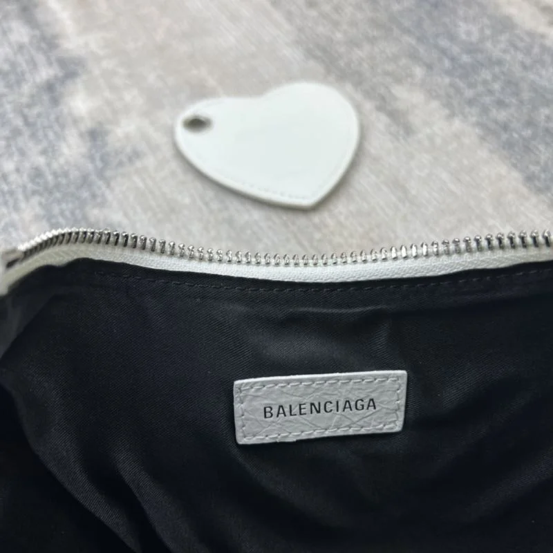 Elegant Balenciaga Le Cagole Mini Horn Dumpling Bag - Vintage 38377