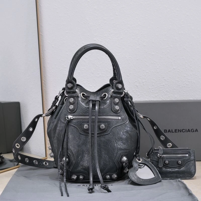 TechFriendly Balenciaga Le Cagoles Cracked Lambskin Bucket Bag with Heart Mirror 72669