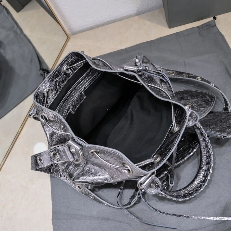 TechFriendly Balenciaga Le Cagoles Heart-Mirror Bucket Bag in Cracked Lambskin 72720
