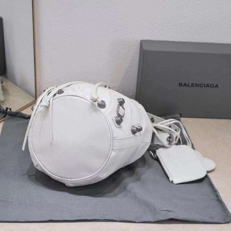 Stylish Balenciaga Le Cagoles Heart-Mirror Bucket Bag in Cracked Sheepskin 72676