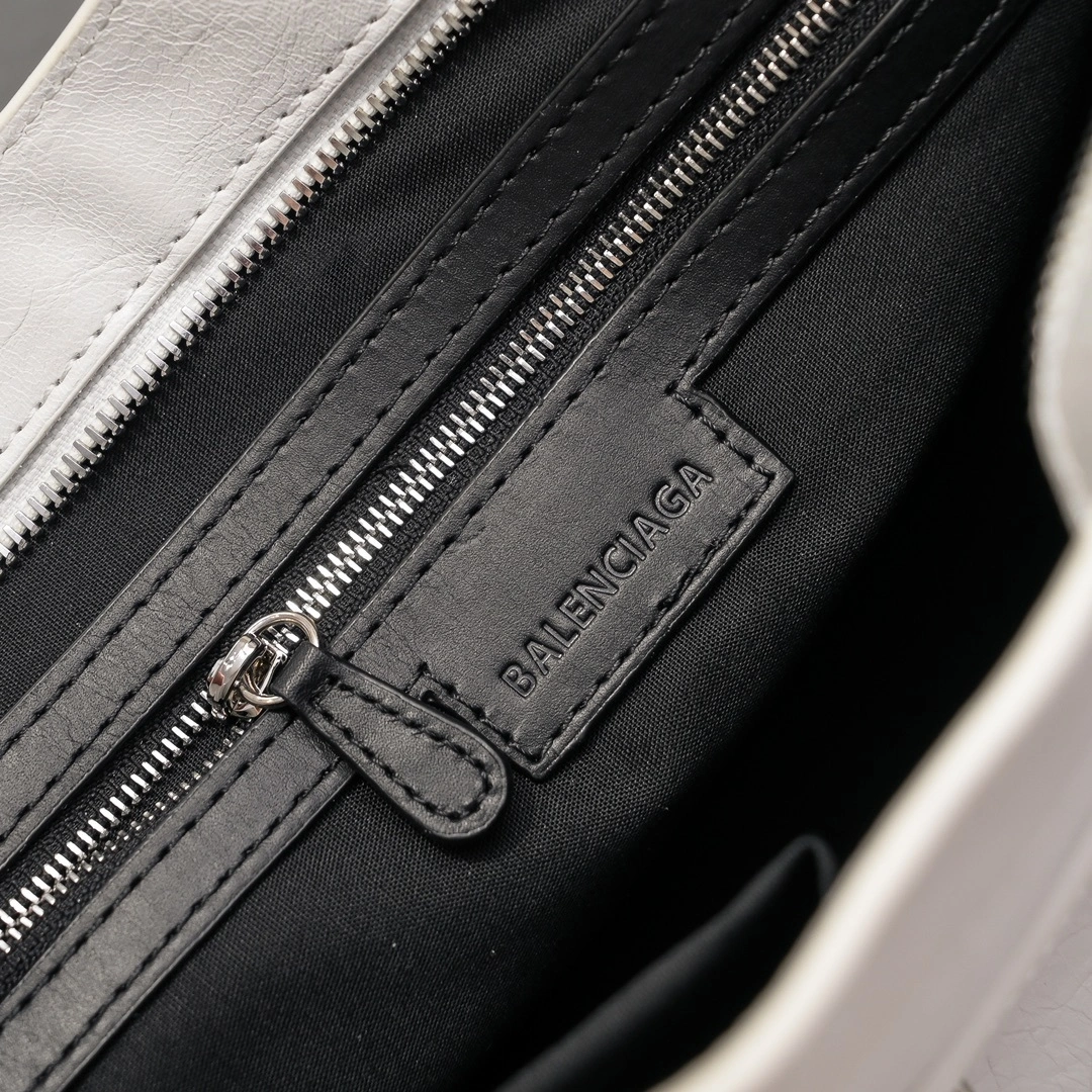 TechFriendly Balenciaga Lie City 2024 Motorcycle Bag - Vintage Revived 61031