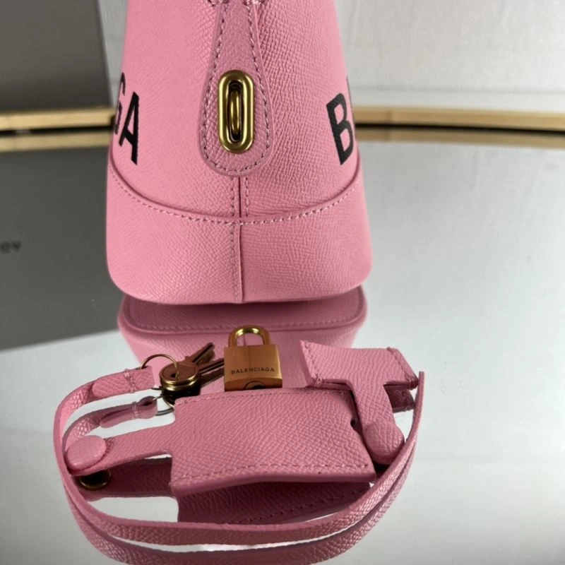 Durable Balenciaga Limited Edition Oversized Letter Shell Bag - S Size 78314