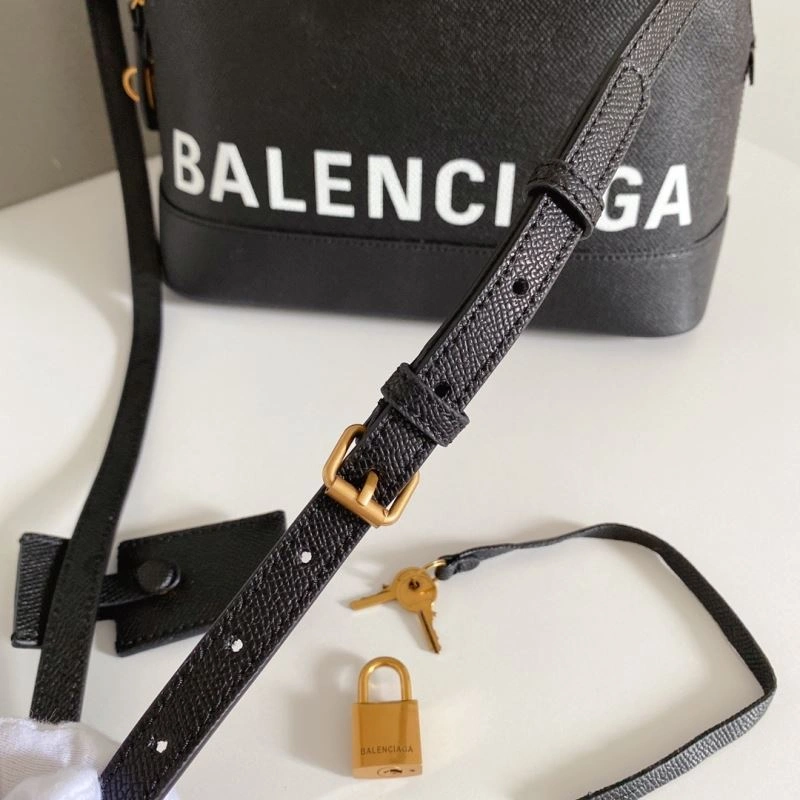 Timeless Balenciaga Limited Edition Oversized Letter Shell Bag 75222