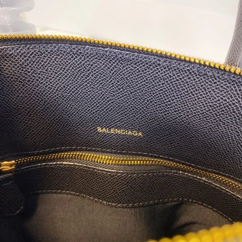 Balenciaga Limited Edition Oversized Letter Shell Bag GoodFit 75220