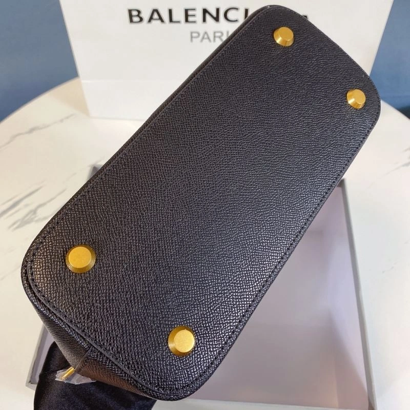 Balenciaga Limited Edition Oversized Letter Shell Bag HighPerformance 75219