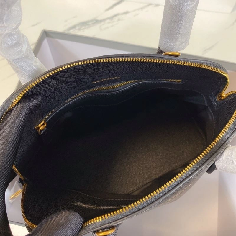 Balenciaga Limited Edition Oversized Letter Shell Bag HighPerformance 75219