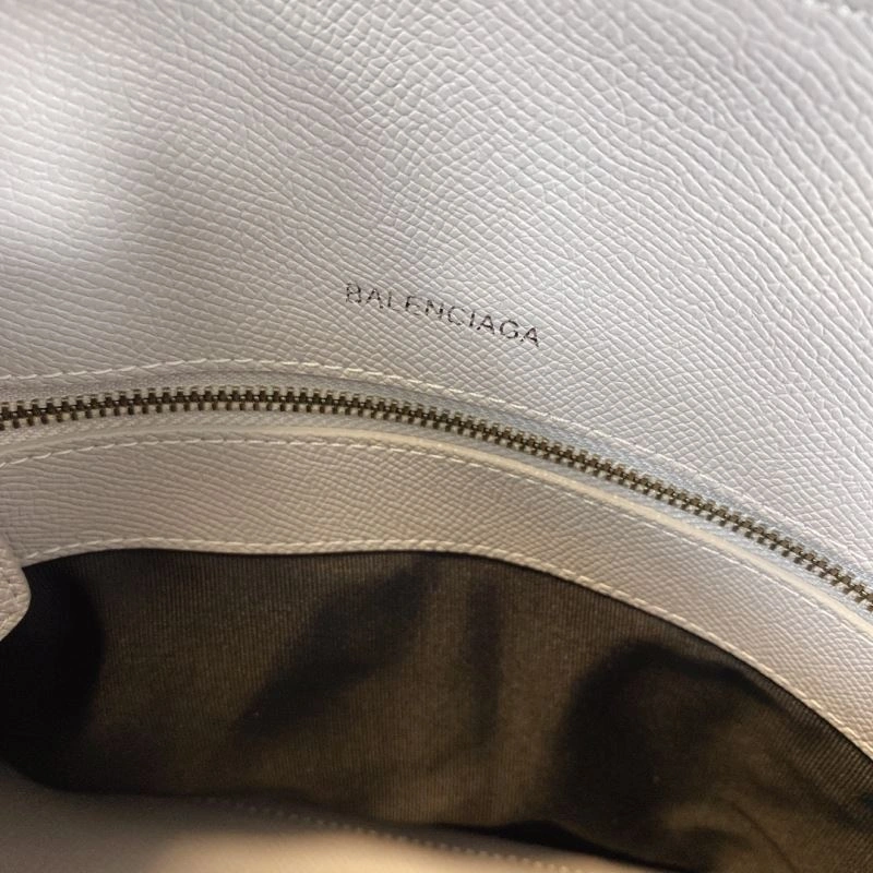 Vibrant Balenciaga Limited Edition Shell Bag with Oversized Letters 75217
