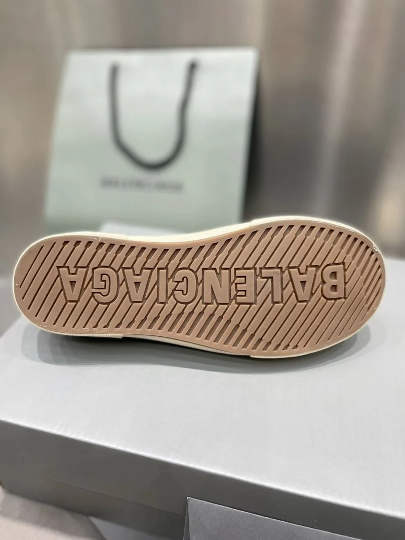 SmoothTexture Balenciaga Low Shoes 16943