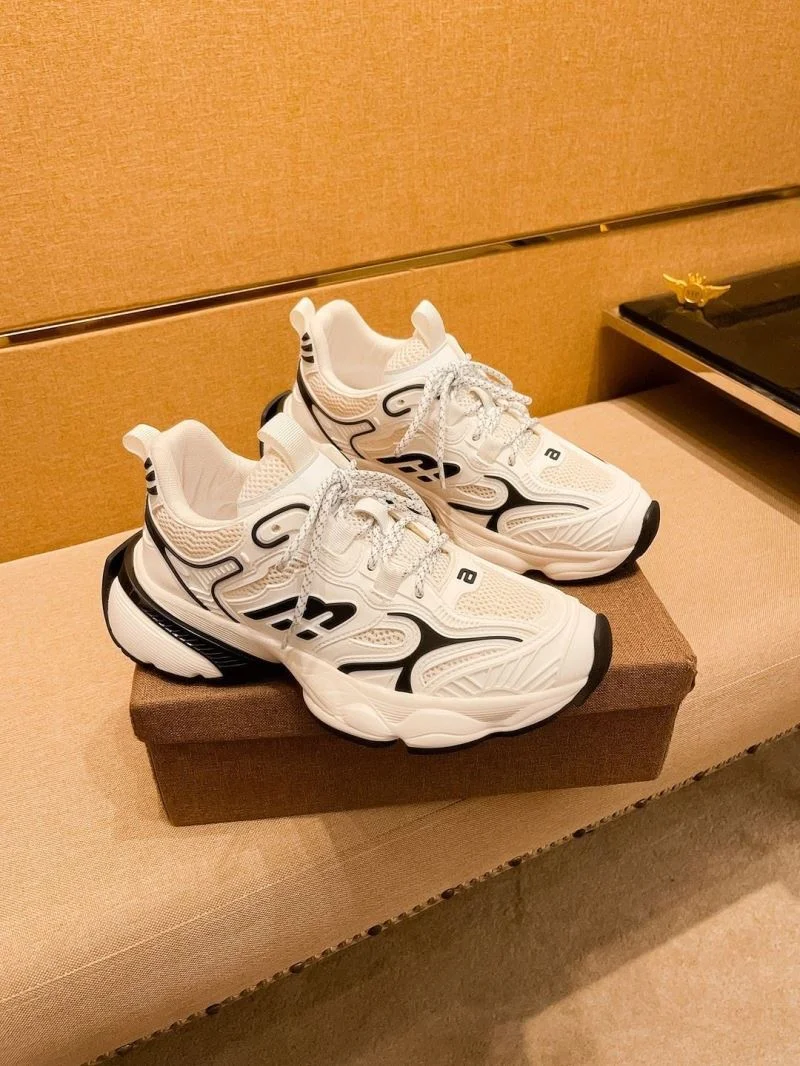 Balenciaga Low Shoes EasyCare 16923