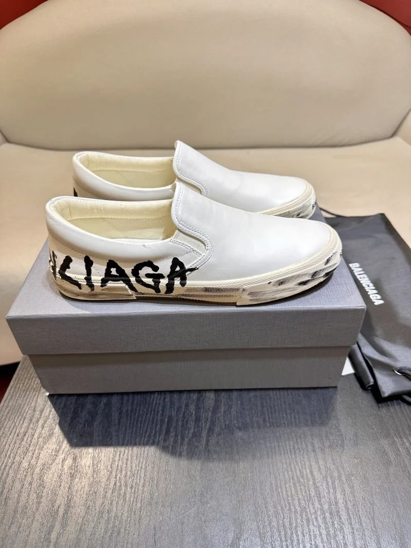 Balenciaga Low Shoes StreetReady 16945