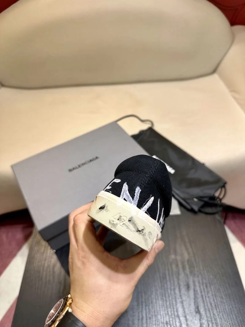 Balenciaga Low Shoes HighPerformance 16924