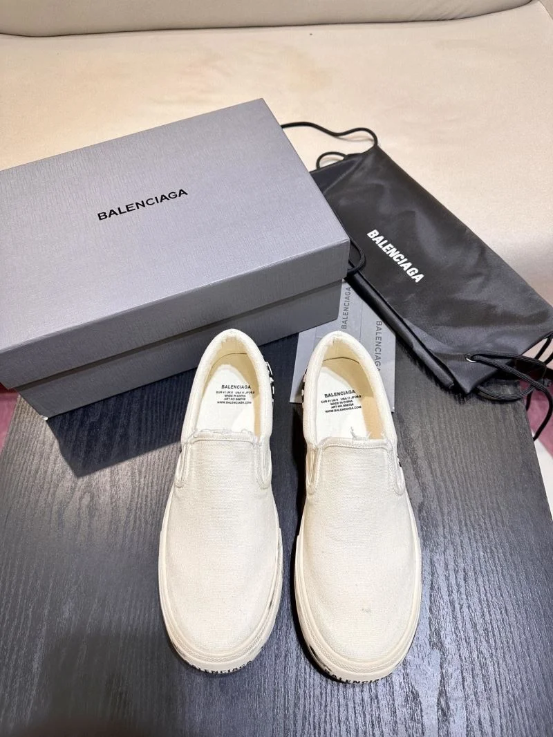 UrbanChic Balenciaga Low Shoes 16916