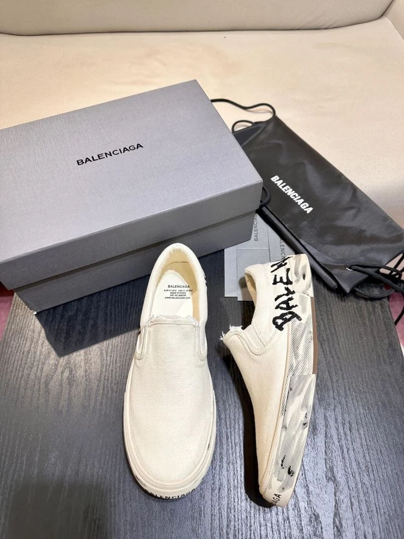 UrbanChic Balenciaga Low Shoes 16916