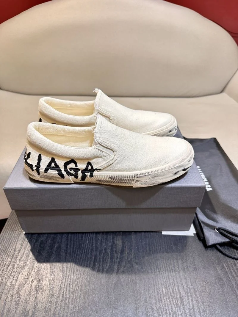 UrbanChic Balenciaga Low Shoes 16916