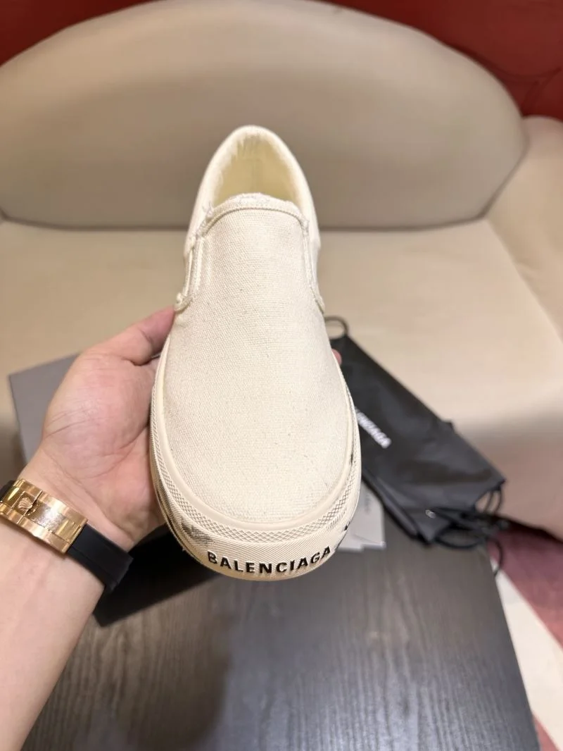 UrbanChic Balenciaga Low Shoes 16916