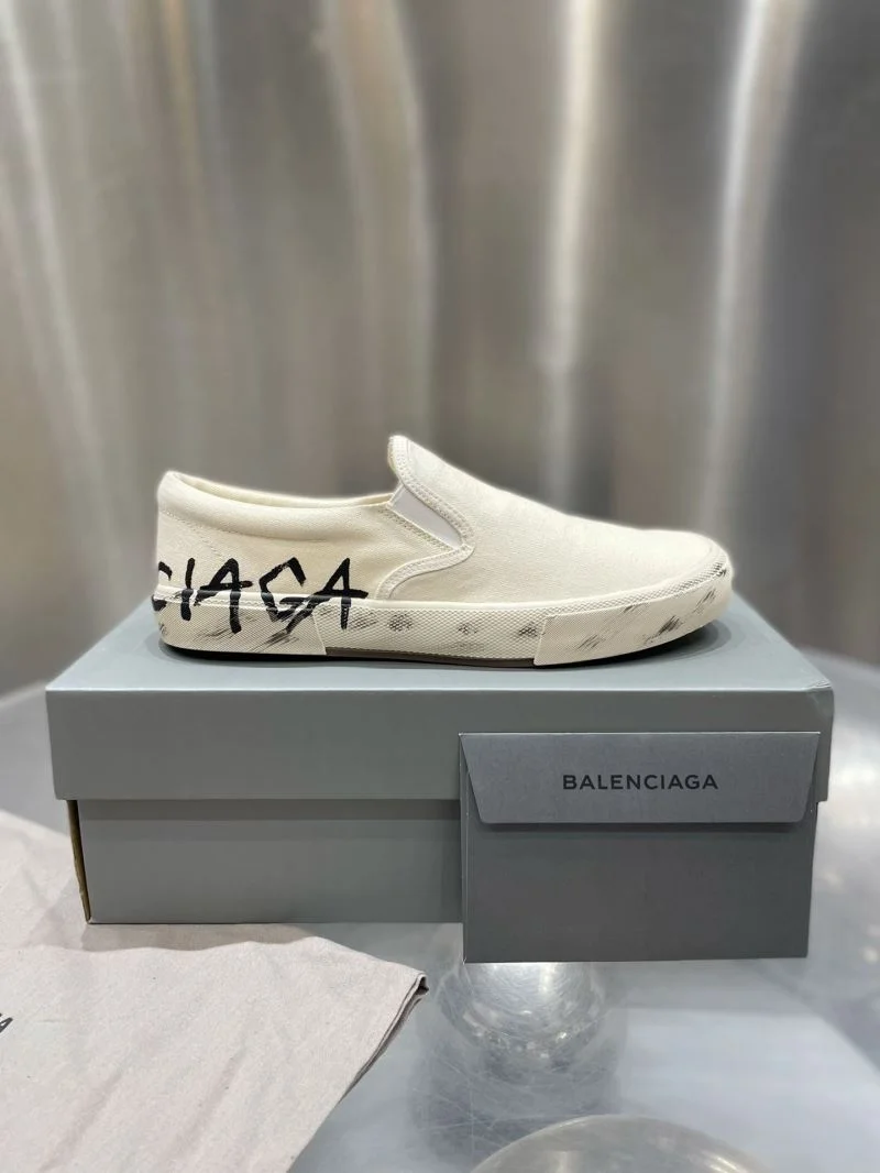 Balenciaga Low Shoes Functional 16713