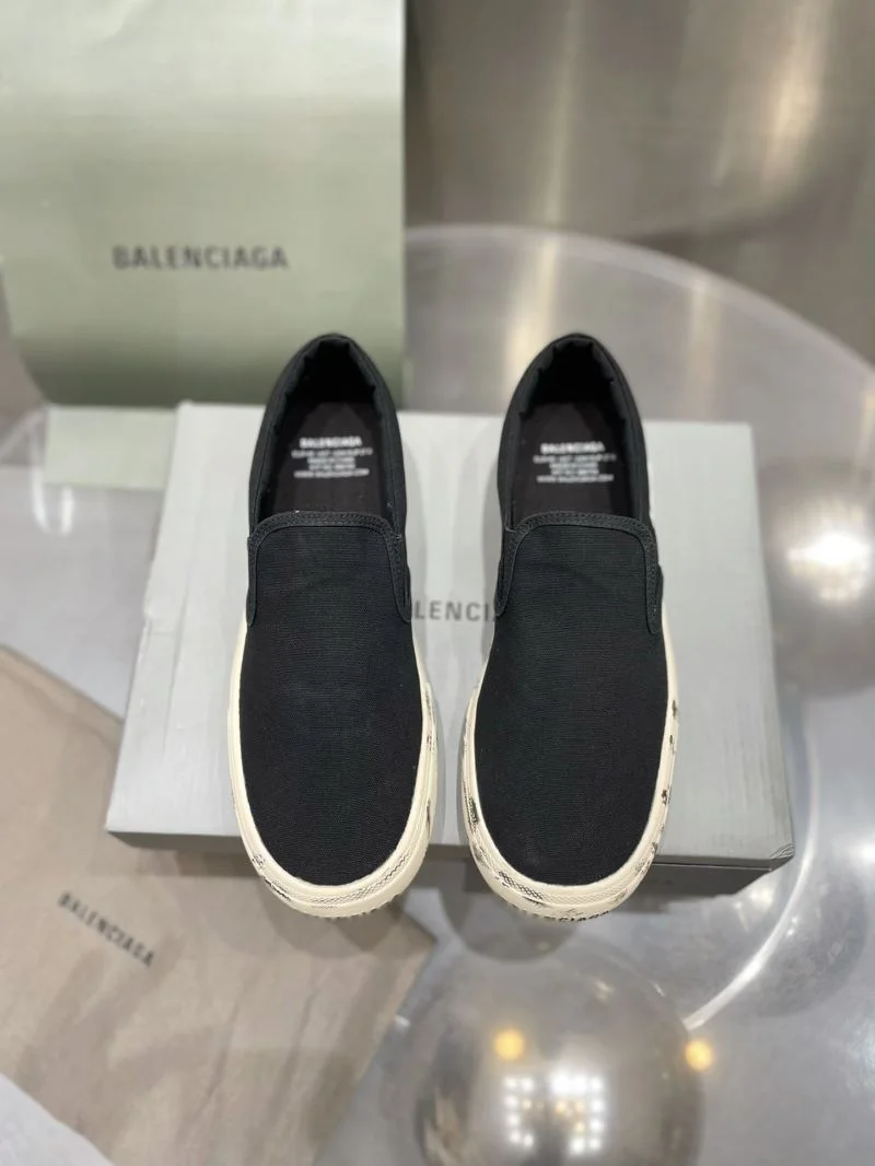RelaxedFit Balenciaga Low Shoes 16708