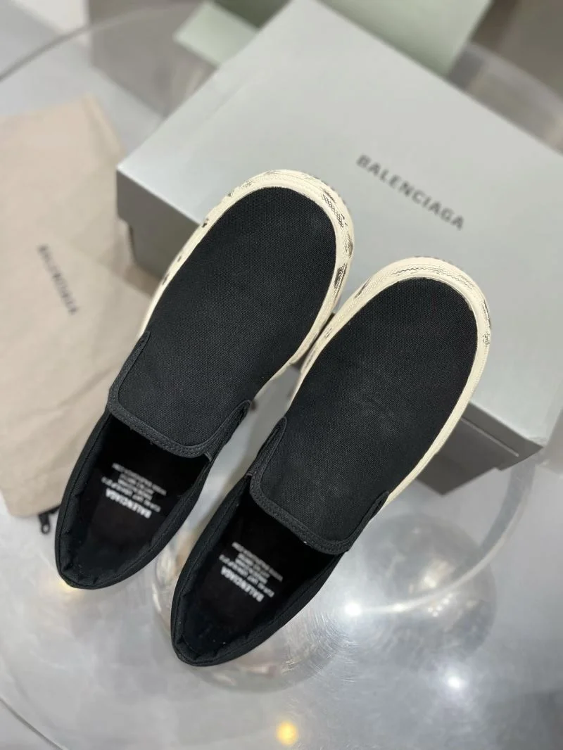 RelaxedFit Balenciaga Low Shoes 16708
