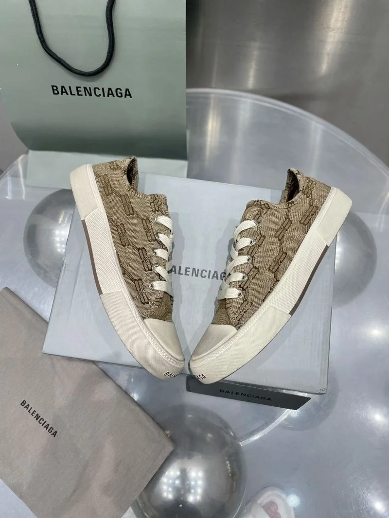 Balenciaga Low Shoes Supportive 16722
