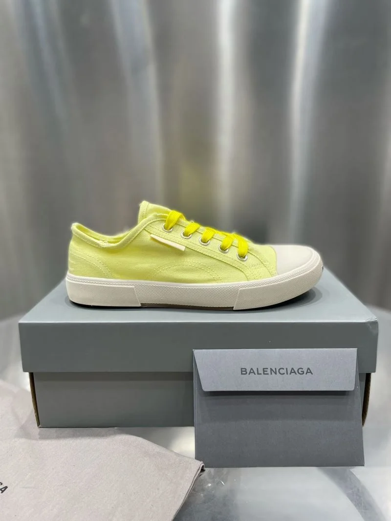 Balenciaga Low Shoes Versatile 16704