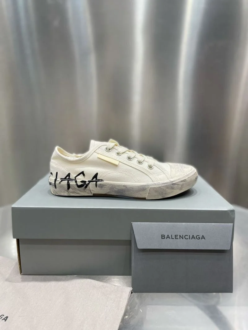 Balenciaga Low Shoes Classic 16711