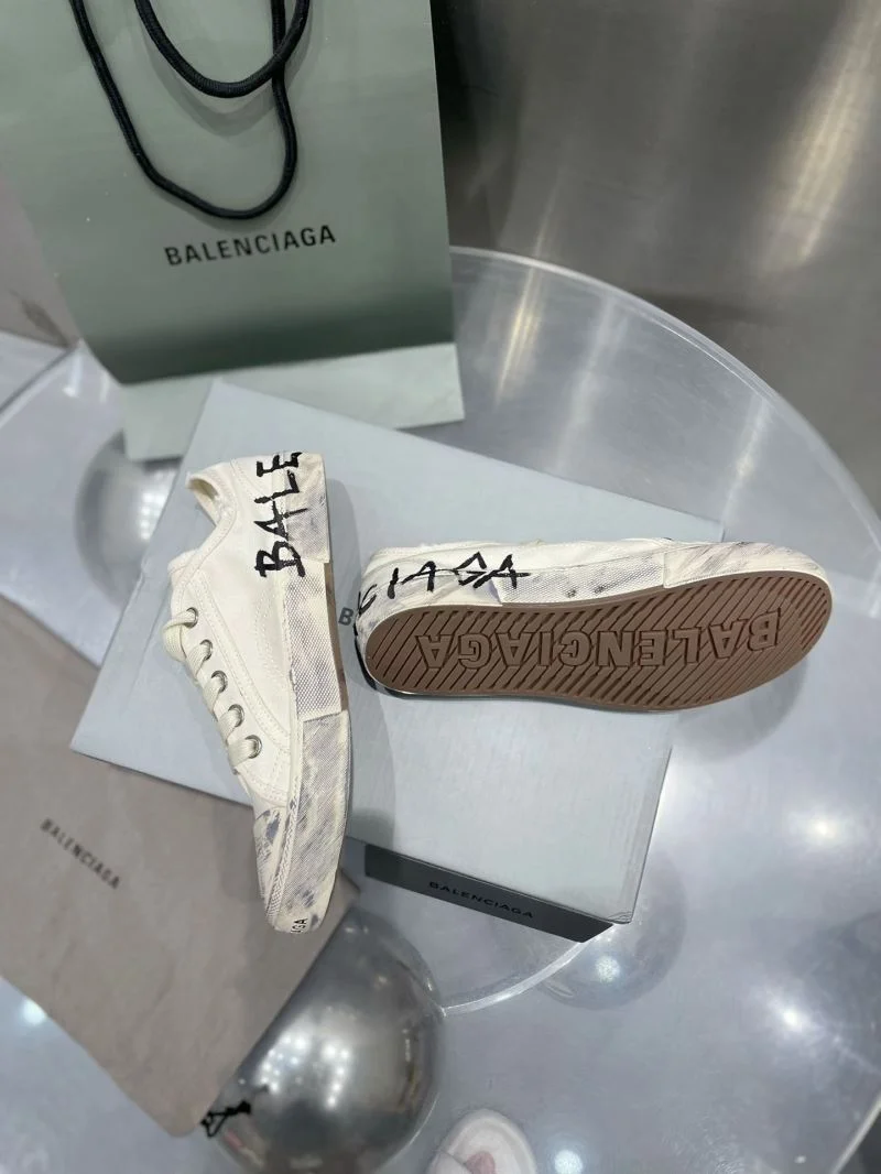 Balenciaga Low Shoes Classic 16711