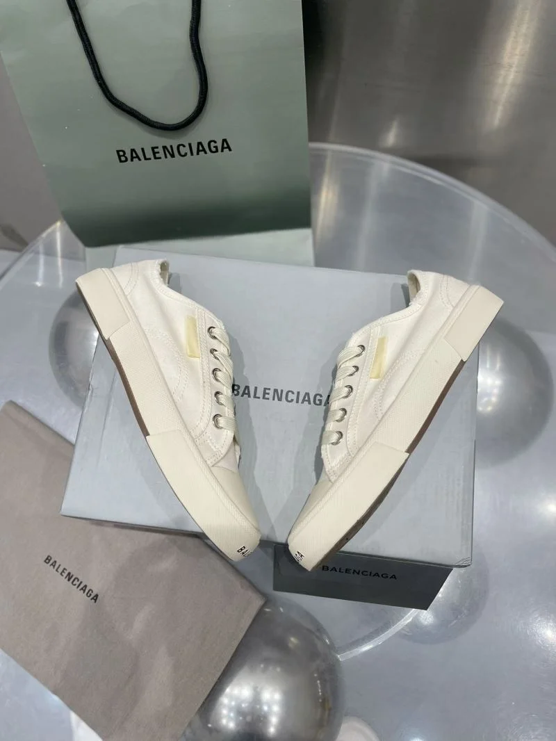 Balenciaga Low Shoes ZipUp 16703