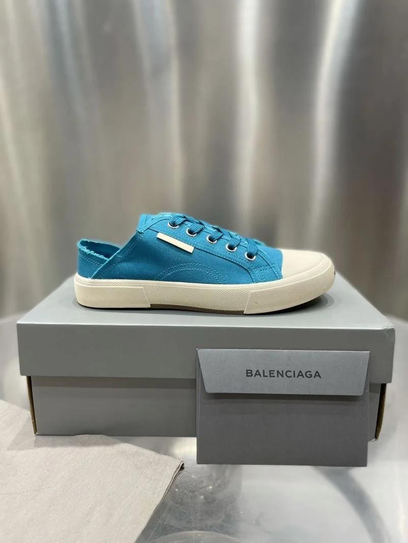 Balenciaga Low Shoes Sleek 16763