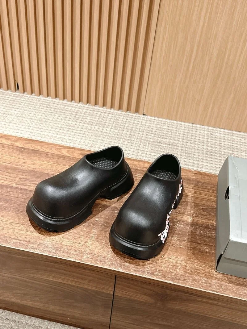 Balenciaga Low Shoes Modern 16723