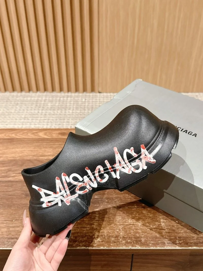 Balenciaga Low Shoes Modern 16723