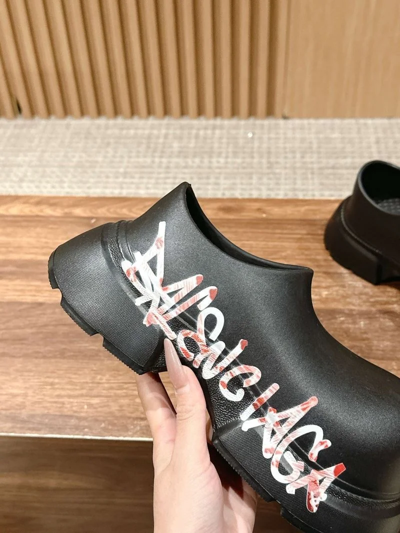 Balenciaga Low Shoes Modern 16723