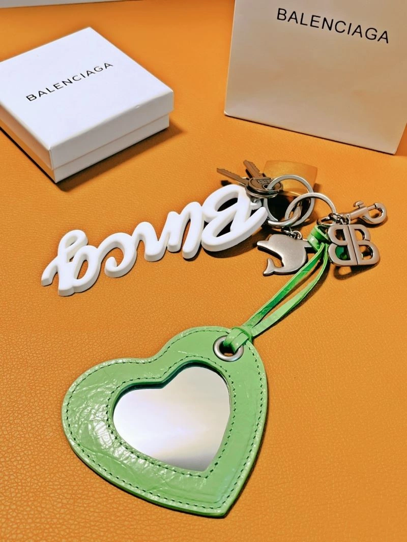 Fashionable Balenciaga Luxe Gold Textured Keychain -  Accessory 70122
