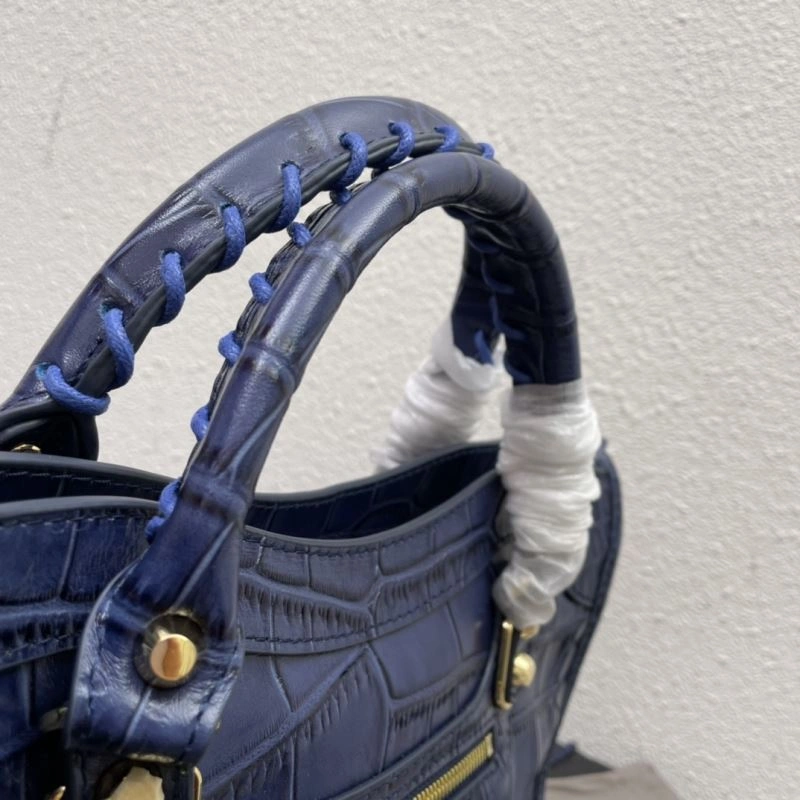 SoftTouch Balenciaga Luxury Crocodile Motorcycle Bag with Handmade Handle 72634