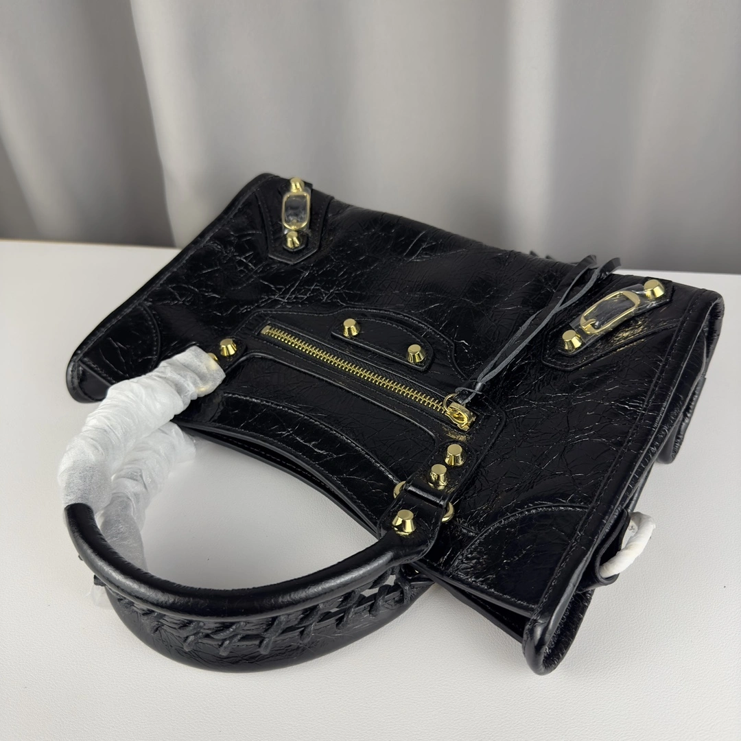 HighPerformance Balenciaga Medium Motorcycle Bag with Logo and Studded Design 60988
