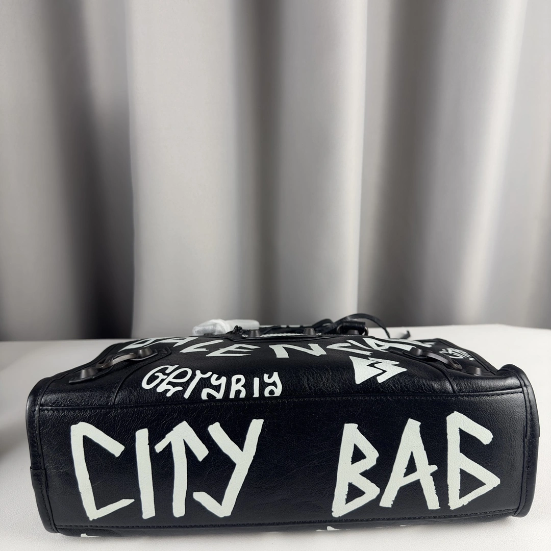 Balenciaga Mini City Graffiti Sheepskin Handcrafted Bag 30cm ZipUp 61077