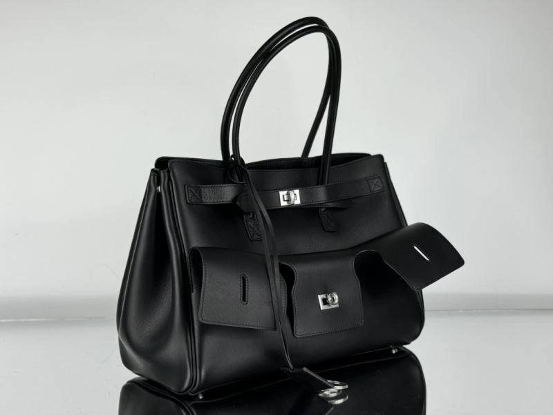 Sustainable Balenciaga  Black Silver Bel-Air Calfskin Shoulder Bag 67003