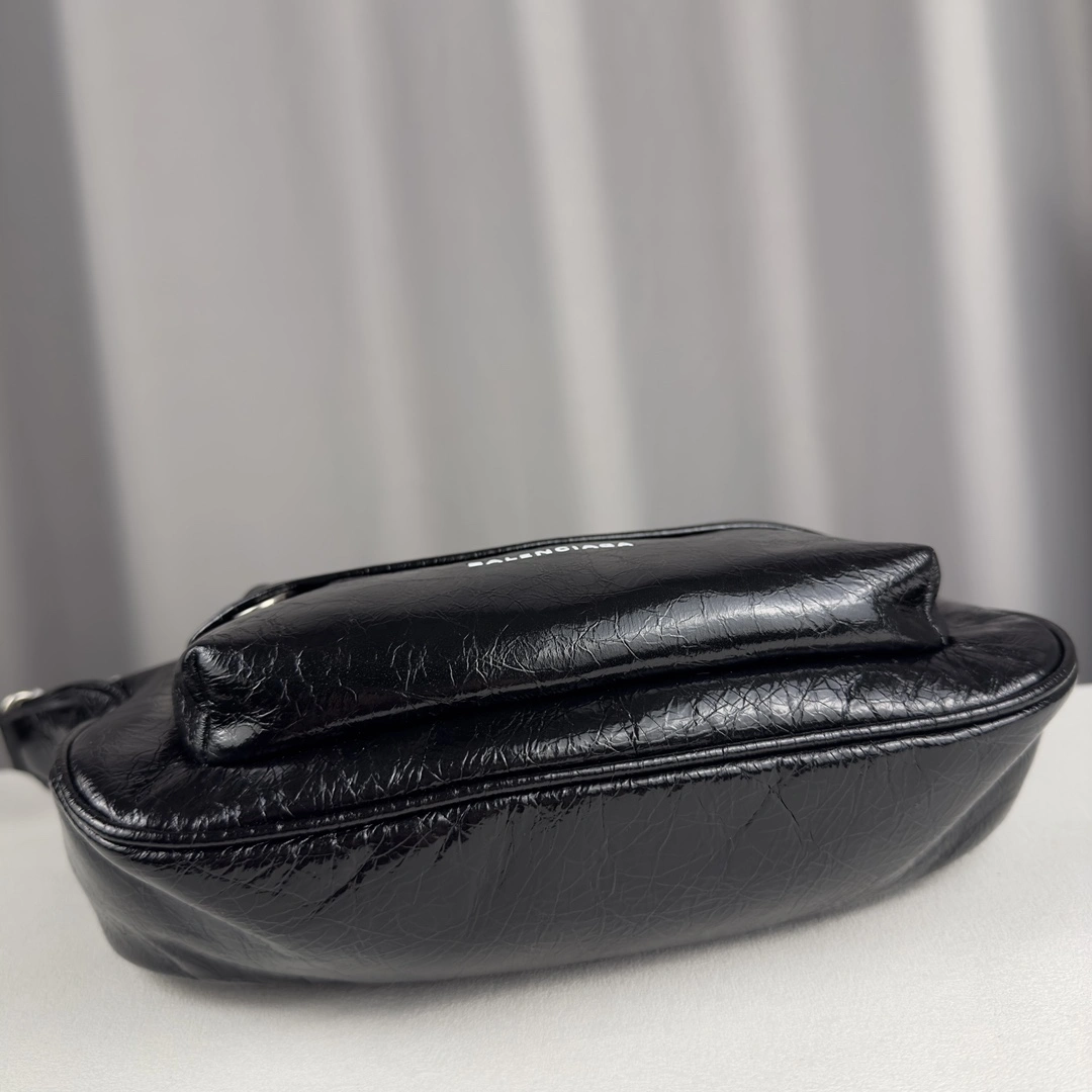 Balenciaga  Cowhide Underarm Bag - Runway Edition TechFriendly 60872