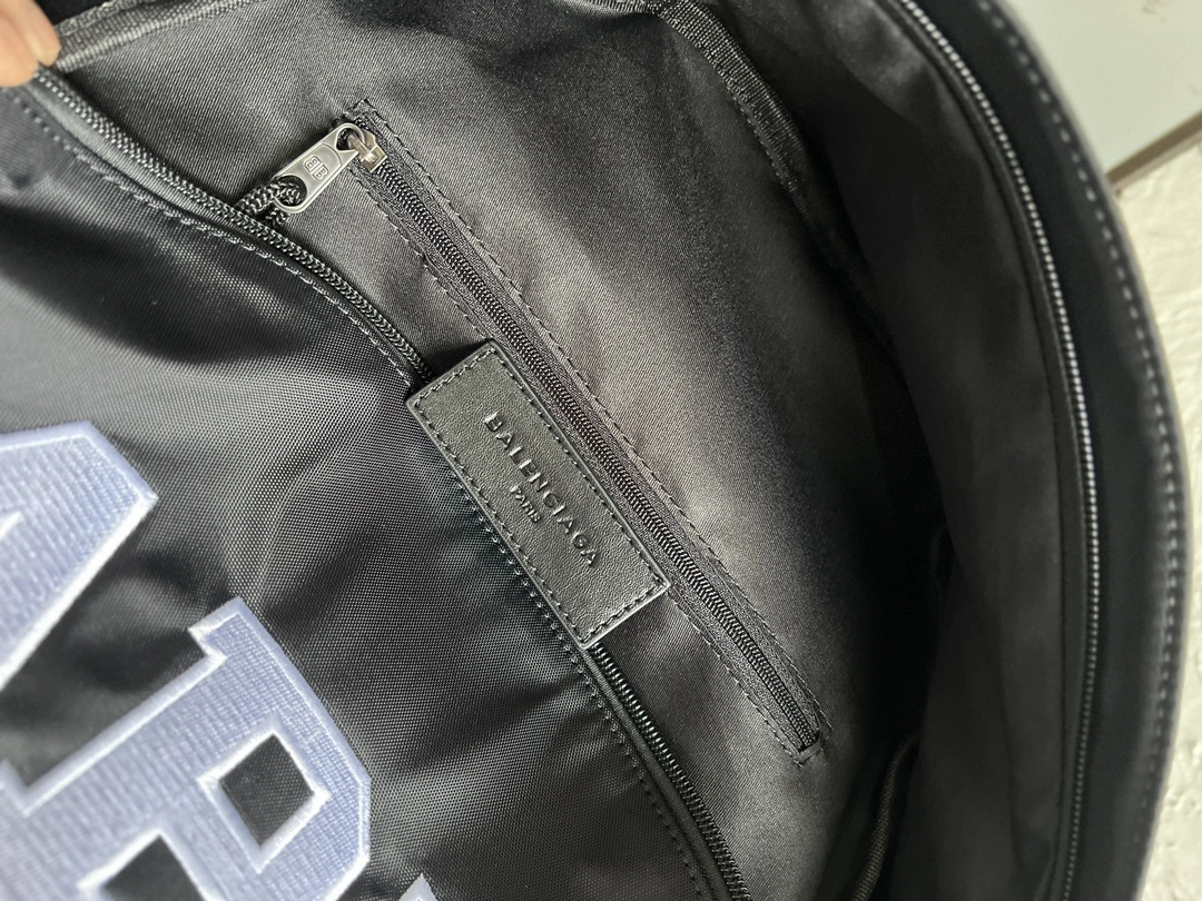 Balenciaga  High-End Unisex Shoulder Backpack SunProtective 61066