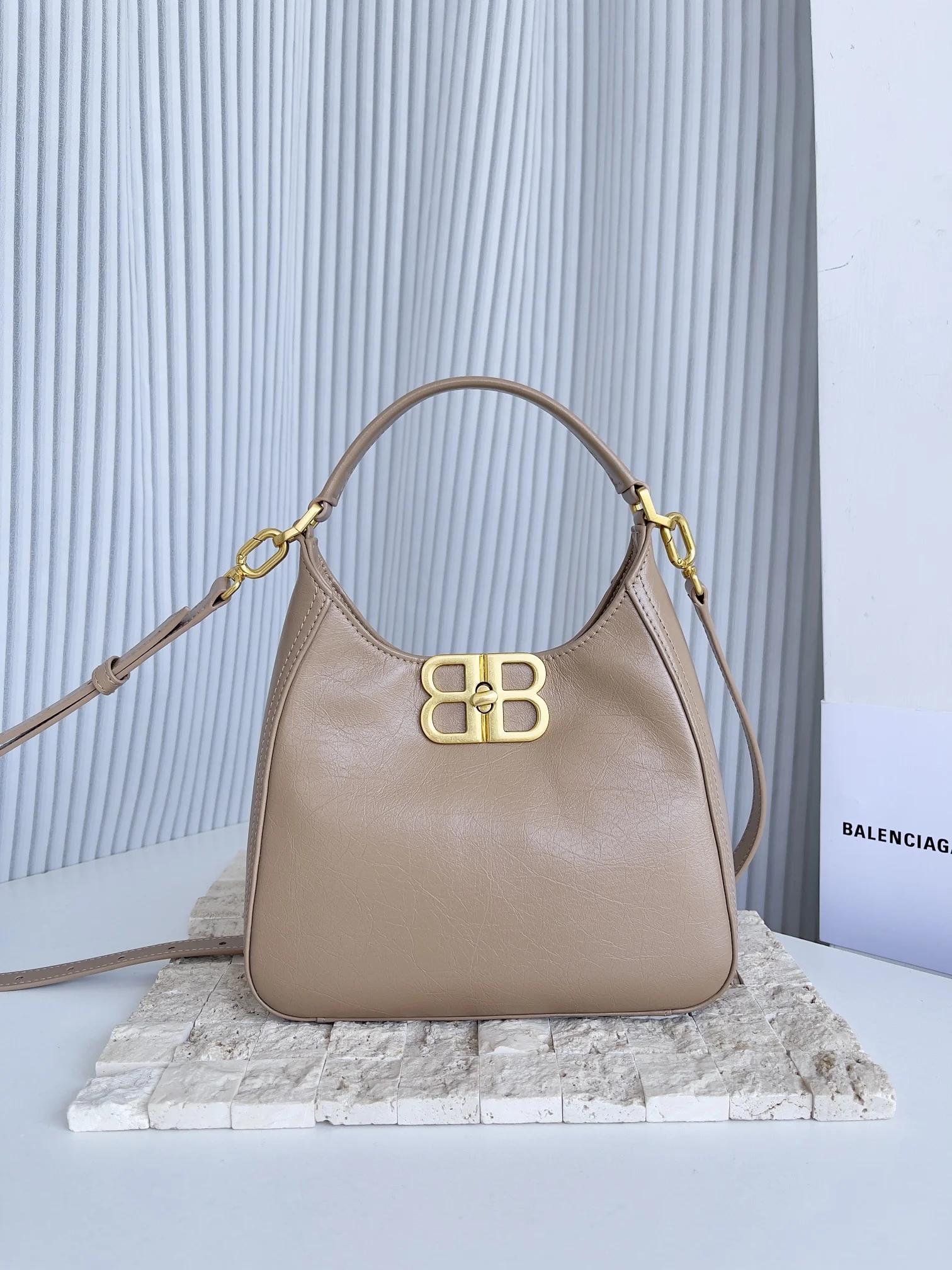 Balenciaga  Hobo Bag - 20x20.5x6.8 cm Timeless 60943