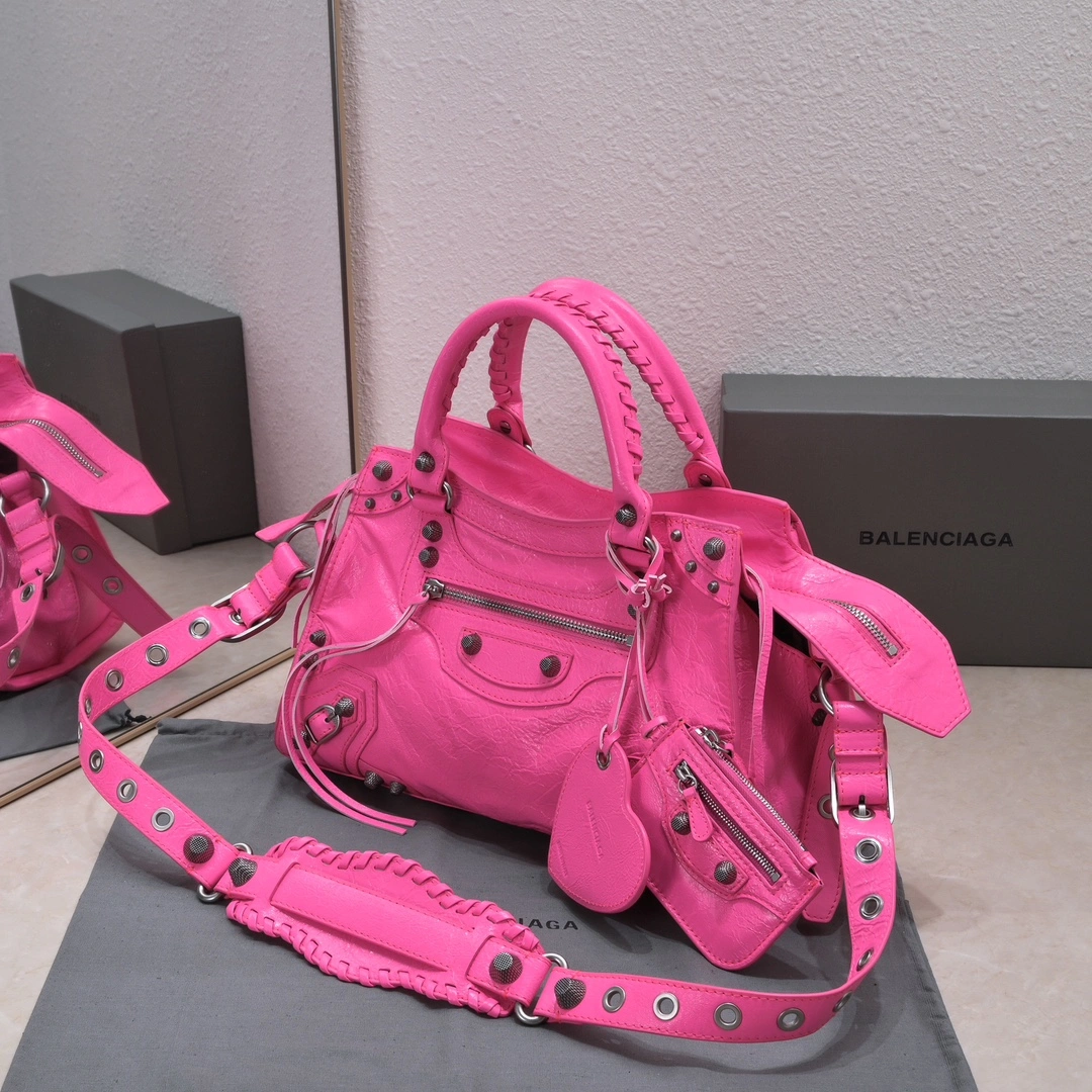 Bold Balenciaga NEO CAGOLE Distressed Lambskin Trapezoid Bag 60959
