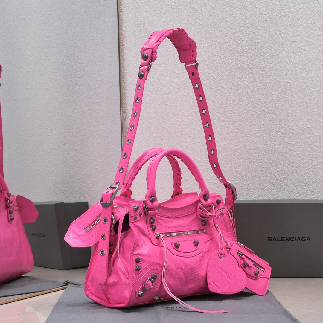 Bold Balenciaga NEO CAGOLE Distressed Lambskin Trapezoid Bag 60959