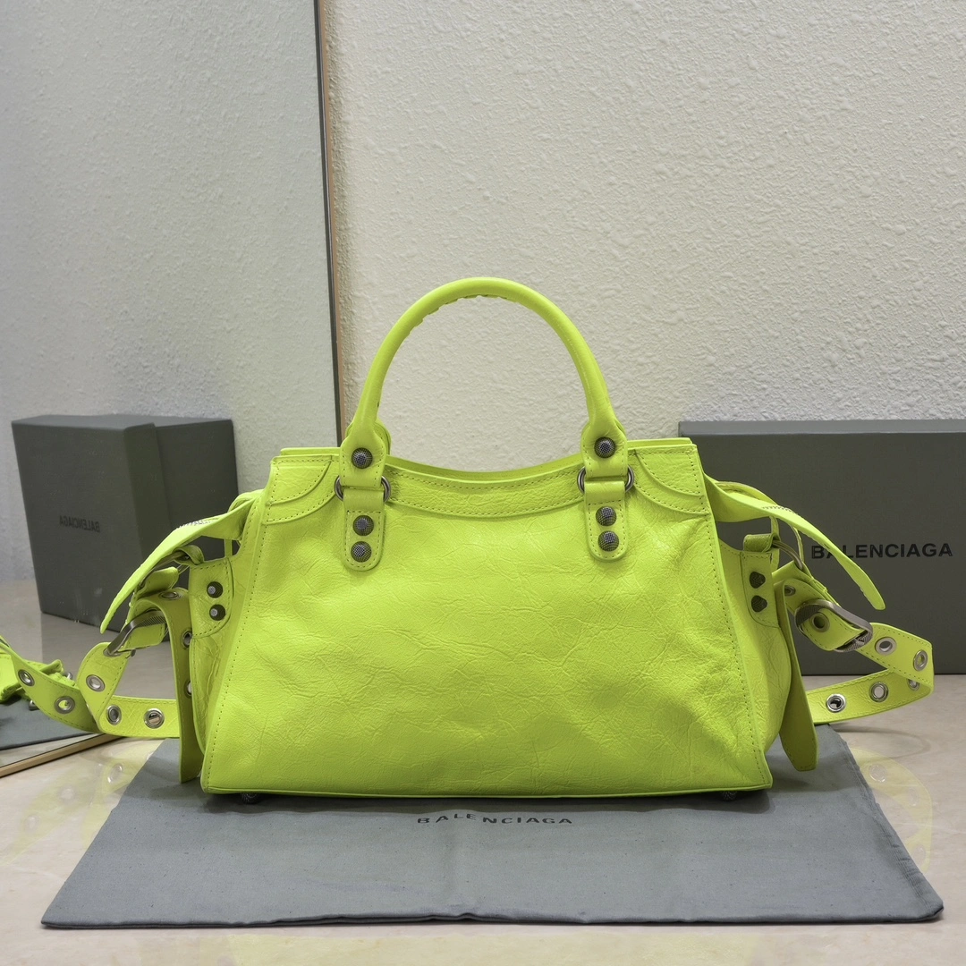 Timeless Balenciaga NEO CAGOLE Vintage Cracked Lambskin Crossbody Bag 60956