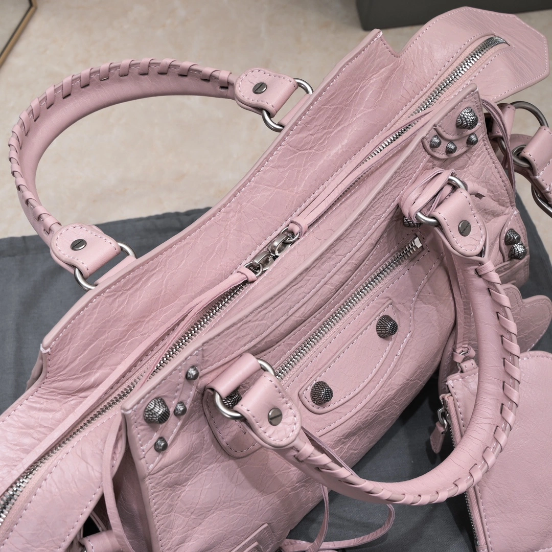 Vibrant Balenciaga NEO CAGOLE Vintage Cracked Lambskin Handbag 60965