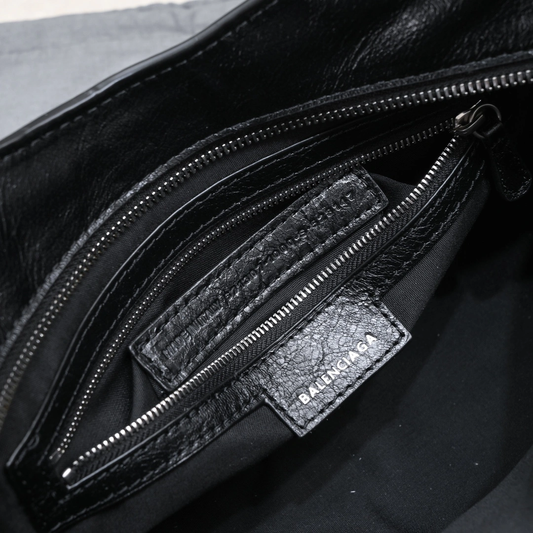Chic Balenciaga NEO CAGOLE Vintage Cracked Leather Shoulder Bag 61024