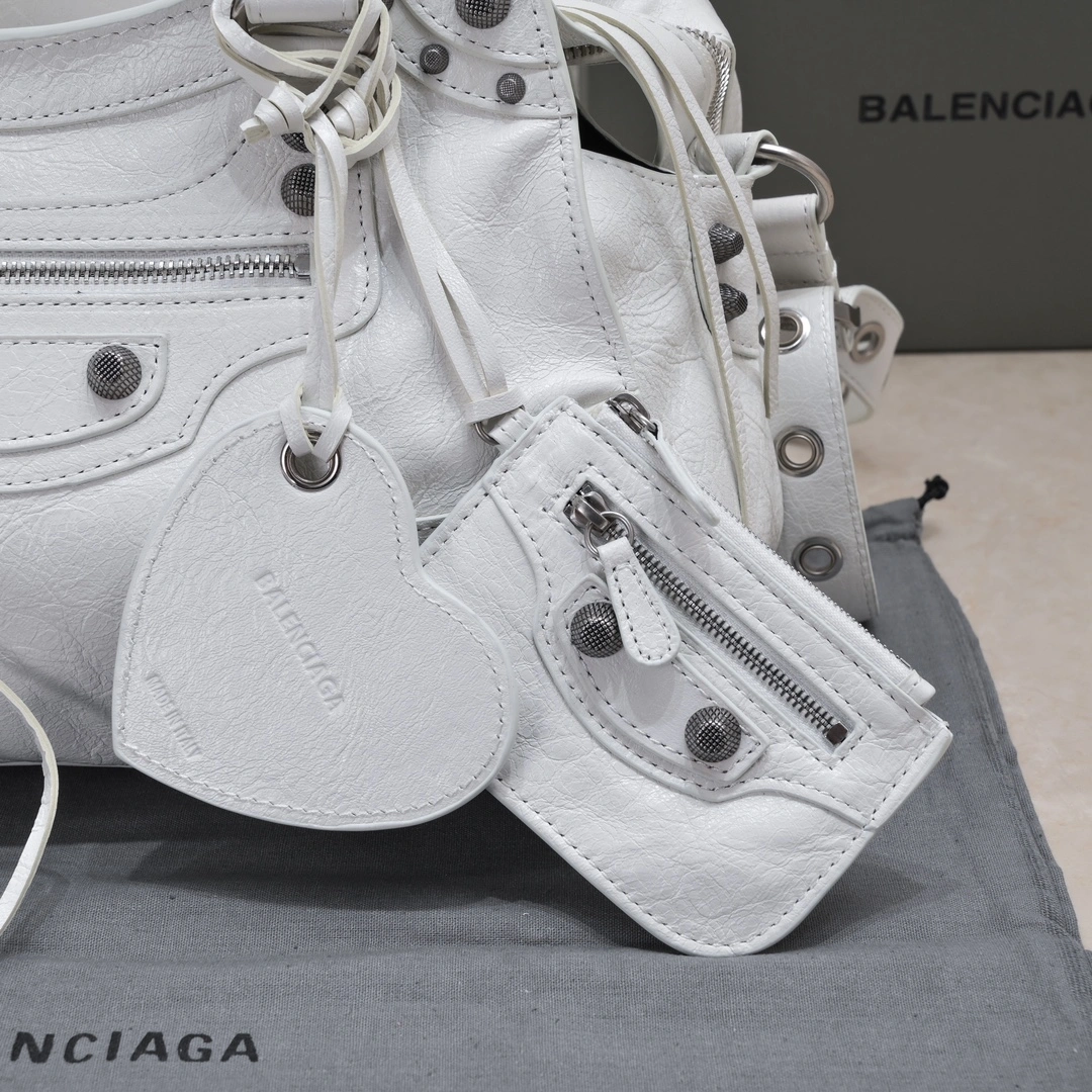 Trendsetting Balenciaga NEO CAGOLE Vintage Cracked Sheepskin Medium Bag 60957