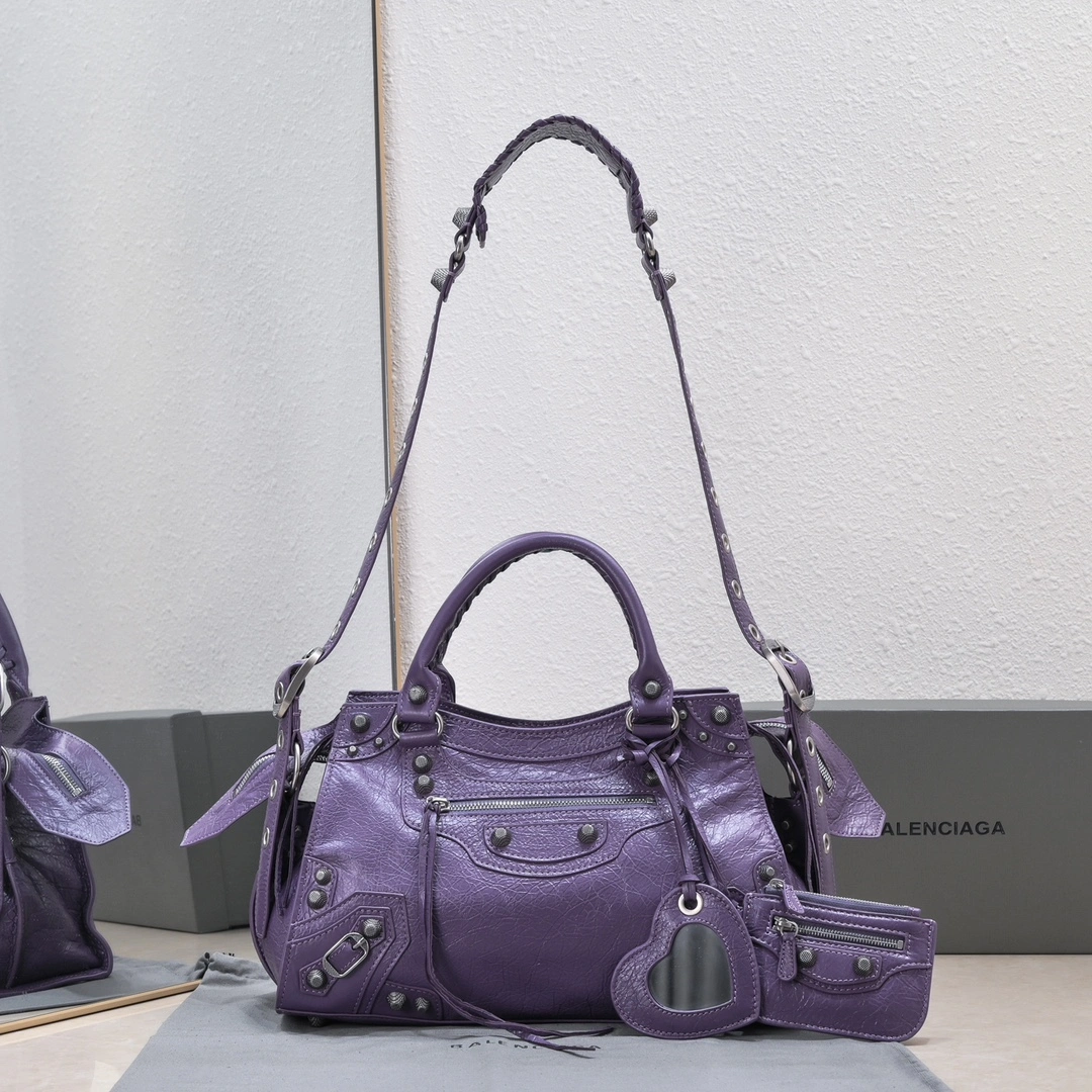 Flexible Balenciaga NEO CAGOLE Vintage Distressed Motorcycle Bag 61003