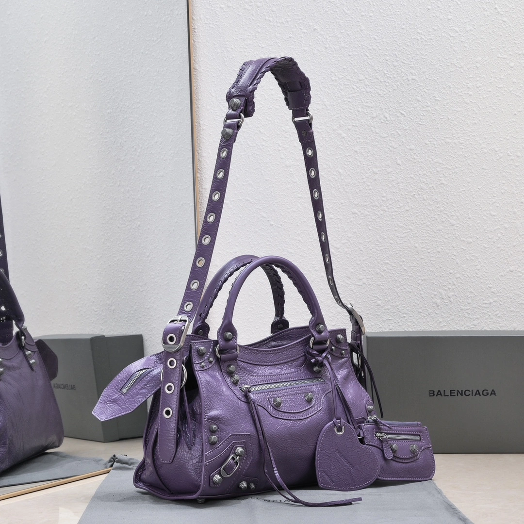 Flexible Balenciaga NEO CAGOLE Vintage Distressed Motorcycle Bag 61003
