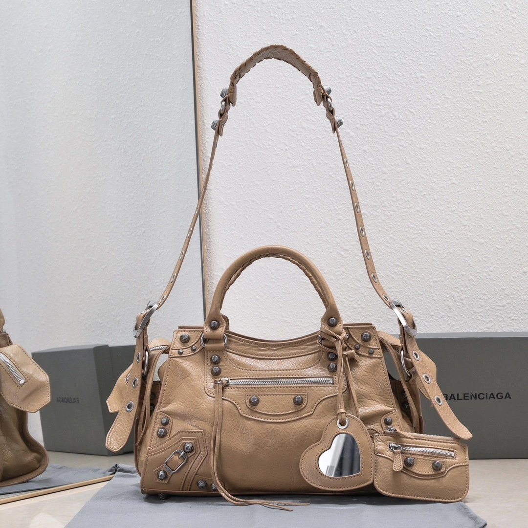Sustainable Balenciaga NEO CAGOLE Vintage Leather Motorcycle Bag with Accessories 60967