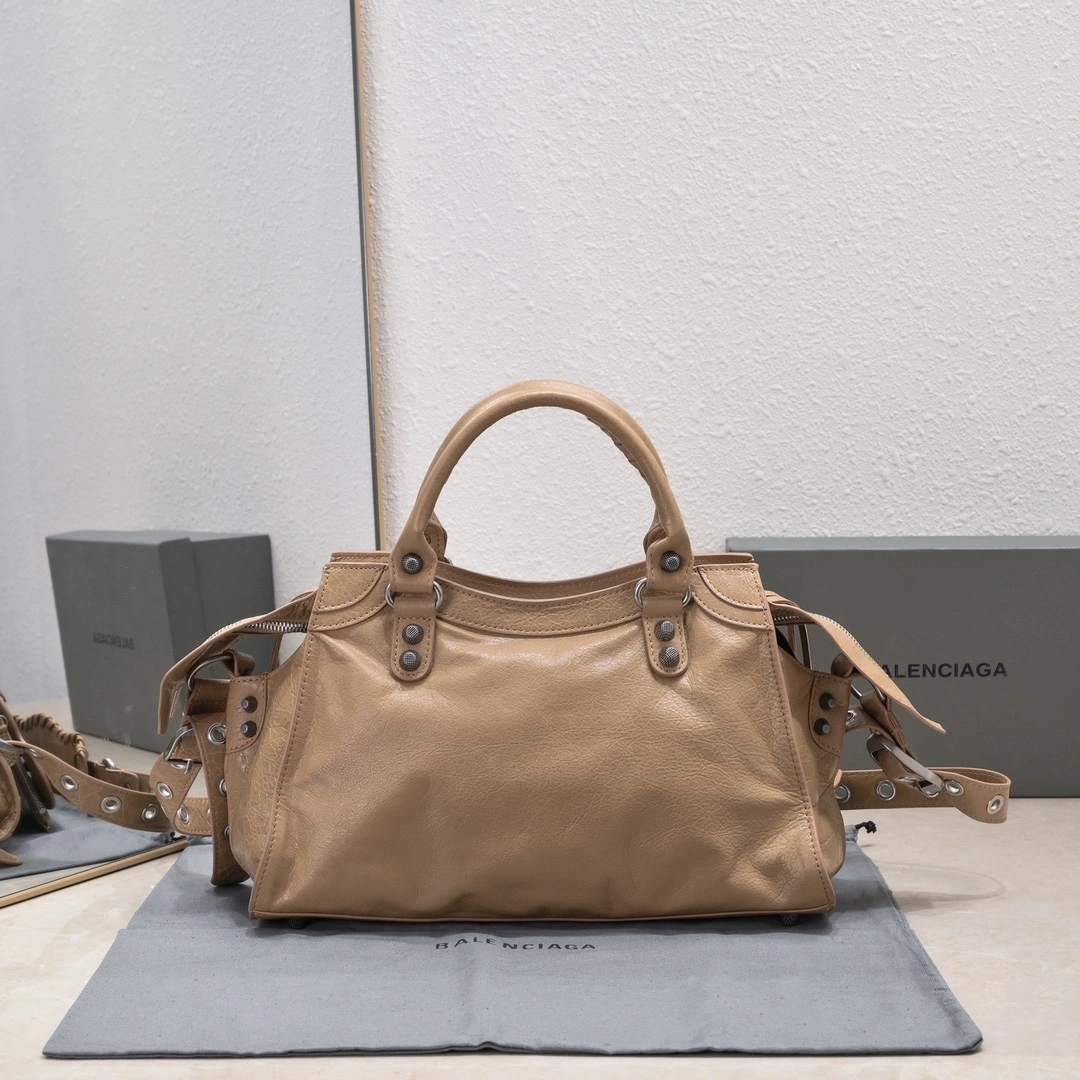 Sustainable Balenciaga NEO CAGOLE Vintage Leather Motorcycle Bag with Accessories 60967