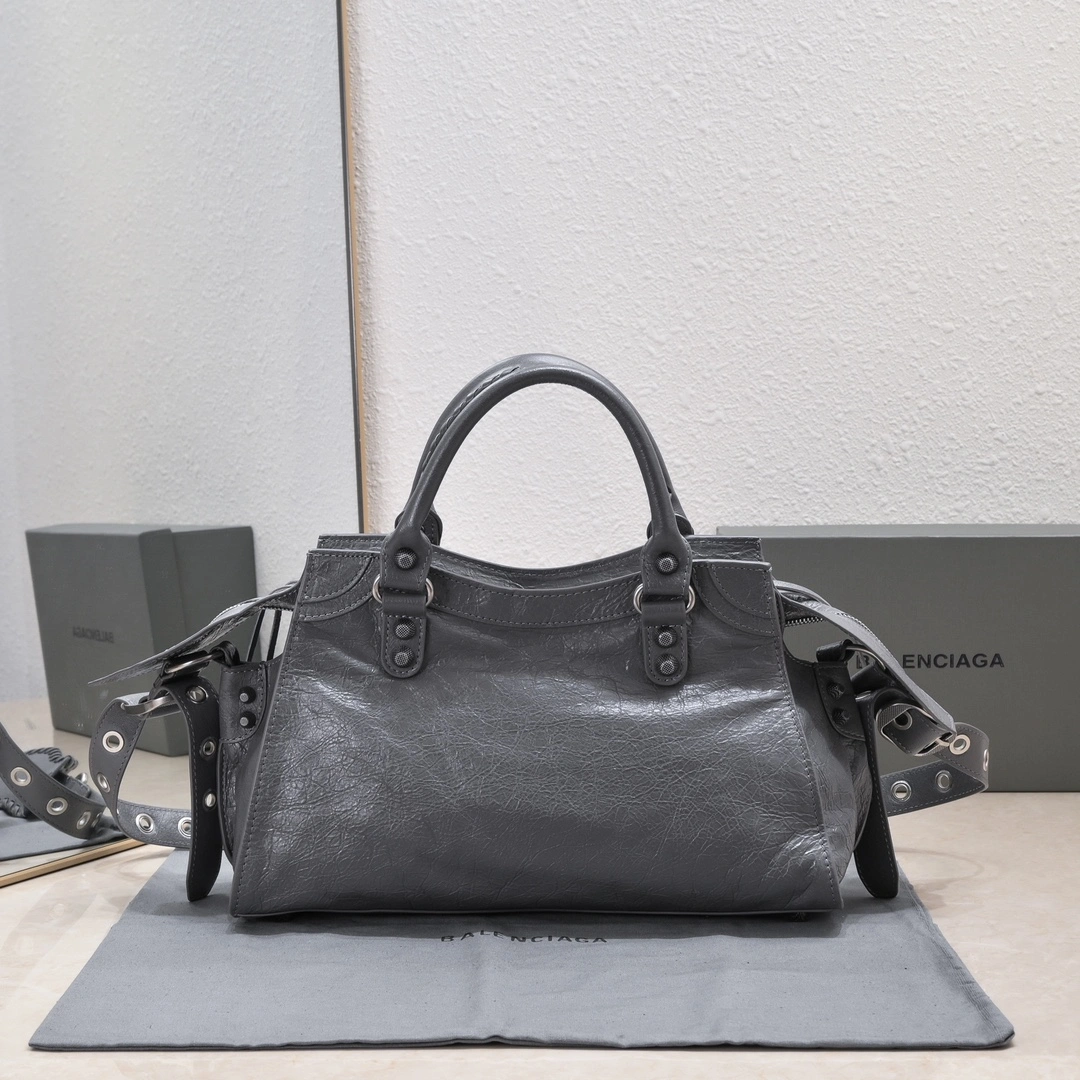 ZipUp Balenciaga NEO CAGOLE Vintage Sheepskin Motorcycle Bag 60992